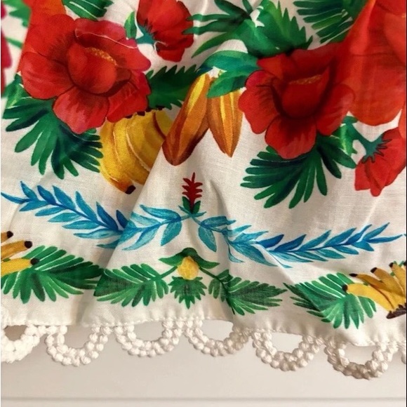 FARM Rio Multicolor Floral Blouse - Picture 5 of 6